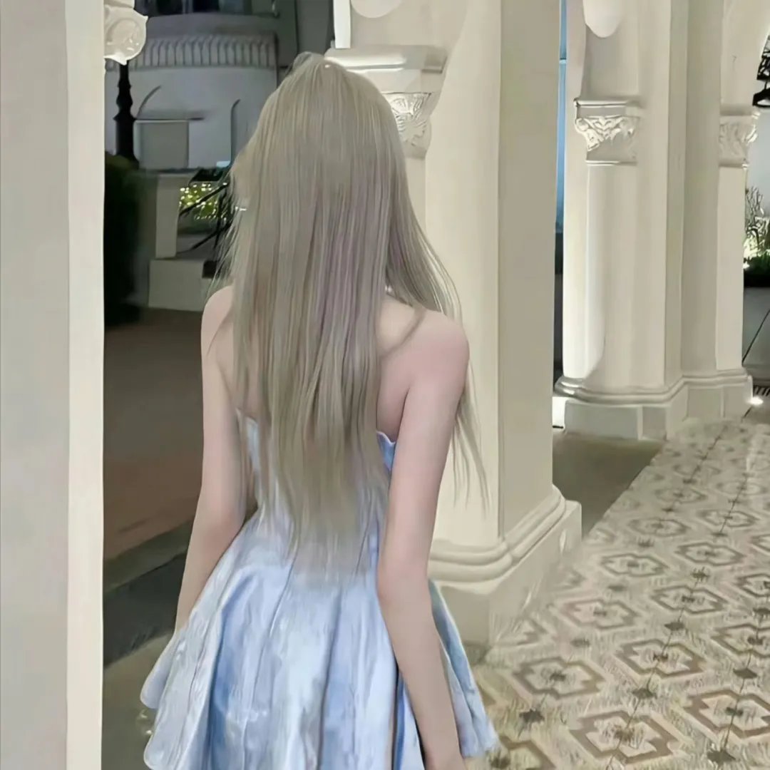 两个独立包装的女人